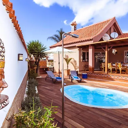 Strandnahes Hibiscus Mit Privatem Pool Holiday home *