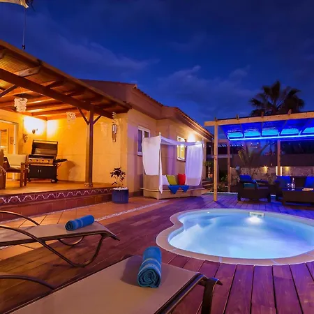 Strandnahes Hibiscus Mit Privatem Pool Сasa de vacaciones