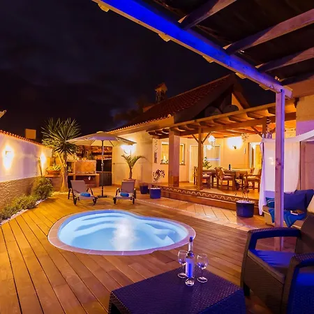 Strandnahes Hibiscus Mit Privatem Pool * Corralejo